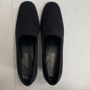 Villager size 8 black